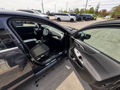 Used 2023 Chevrolet Malibu LT w/ Driver Confidence Package FWD image 25