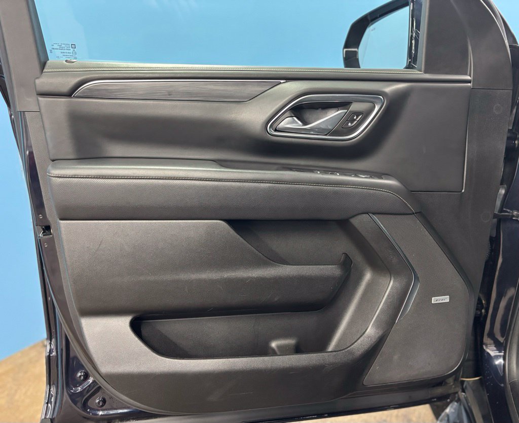 Used 2023 GMC Yukon SLT AWD/4WD image 33