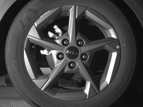 Used 2025 Kia K4 LXS image 15