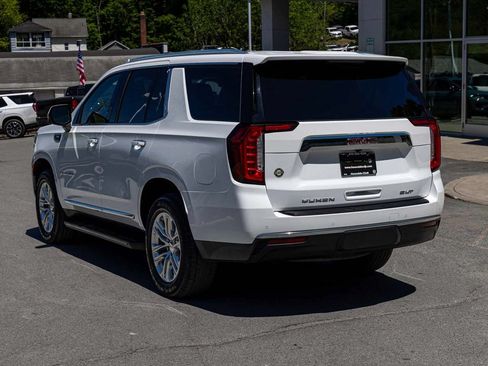 Used 2023 GMC Yukon SLT w/ SLT Luxury Package AWD/4WD image 6