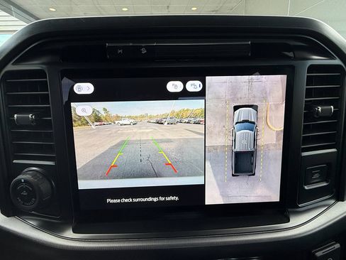 Used 2025 Ford F150 Lariat w/ Equipment Group 501A Mid image 29