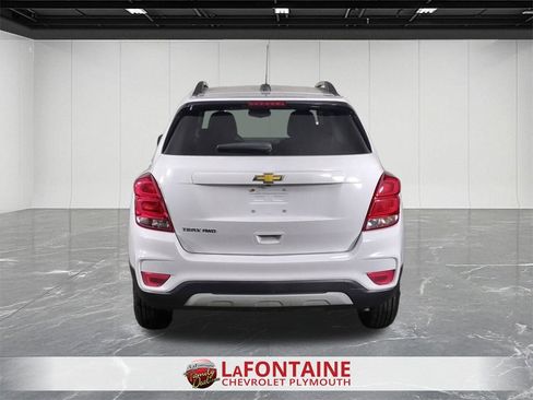 Certified 2022 Chevrolet Trax LT w/ LT Convenience Package image 7