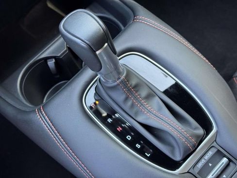 Used 2025 Honda HR-V Sport image 27