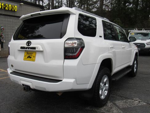 Used 2018 Toyota 4Runner SR5 Premium image 7