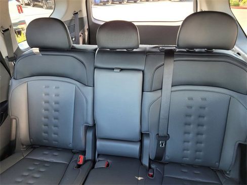 Used 2026 Kia EV9 Wind image 12