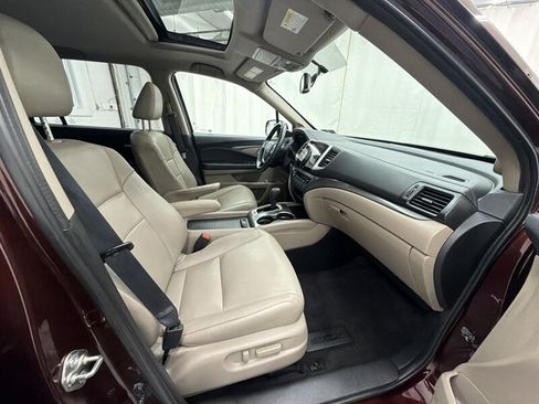 Used 2017 Honda Pilot EX-L image 12