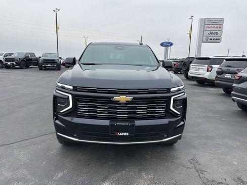New 2026 Chevrolet Suburban High Country w/ Sun And Tow Package image 18