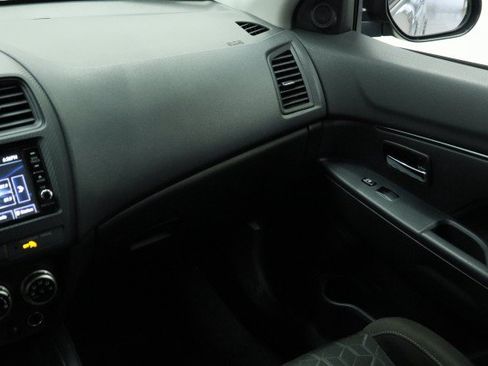 Used 2023 Mitsubishi Outlander Sport ES AWD/4WD image 26