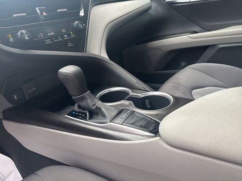 Used 2023 Toyota Camry LE w/ Convenience Package FWD image 30