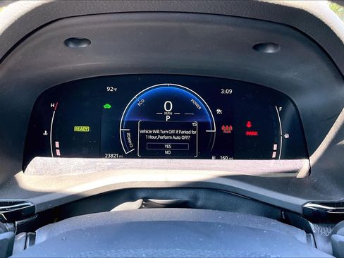 Used 2025 Toyota Camry SE FWD image 25