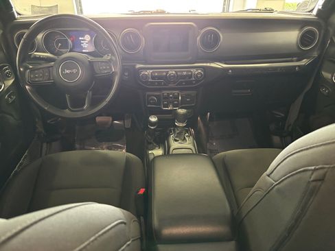 Used 2021 Jeep Wrangler Unlimited Sport image 8