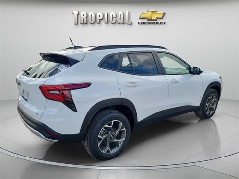 New 2026 Chevrolet Trax LT image 5