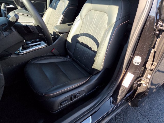 Certified 2024 Buick Envista Avenir FWD image 23