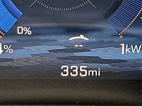 New 2025 Chevrolet Equinox EV LT w/ Convenience Package II image 23