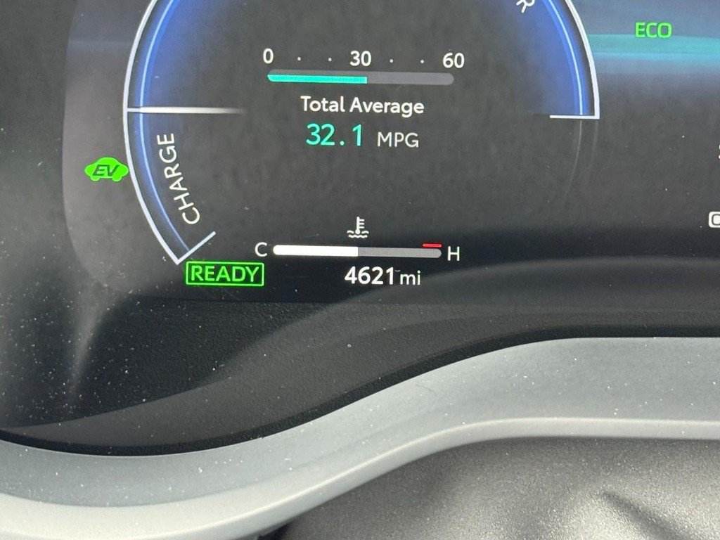 Used 2026 Toyota Sienna Limited FWD image 31