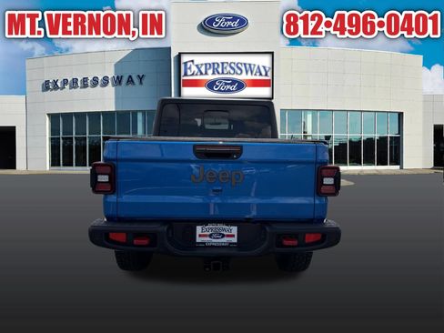 Used 2021 Jeep Gladiator Rubicon w/ Dual Top Group AWD/4WD image 7