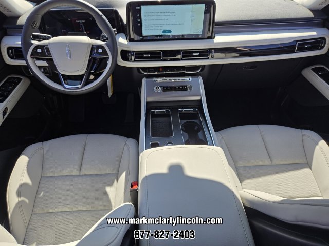 New 2026 Lincoln Aviator 2WD w/ Jet Appearance Package image 12
