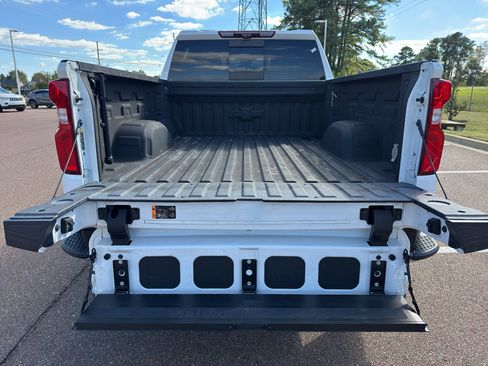 Used 2022 Chevrolet Silverado 1500 LTZ w/ Technology Package image 15