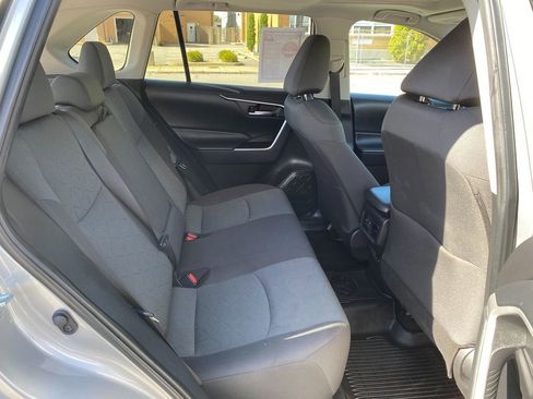 Used 2024 Toyota RAV4 XLE w/ Convenience Package image 27