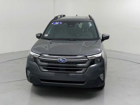 Used 2026 Subaru Forester Premium AWD/4WD image 3
