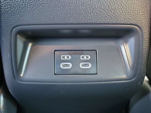 Used 2024 Toyota Corolla SE w/ SE Package FWD image 15