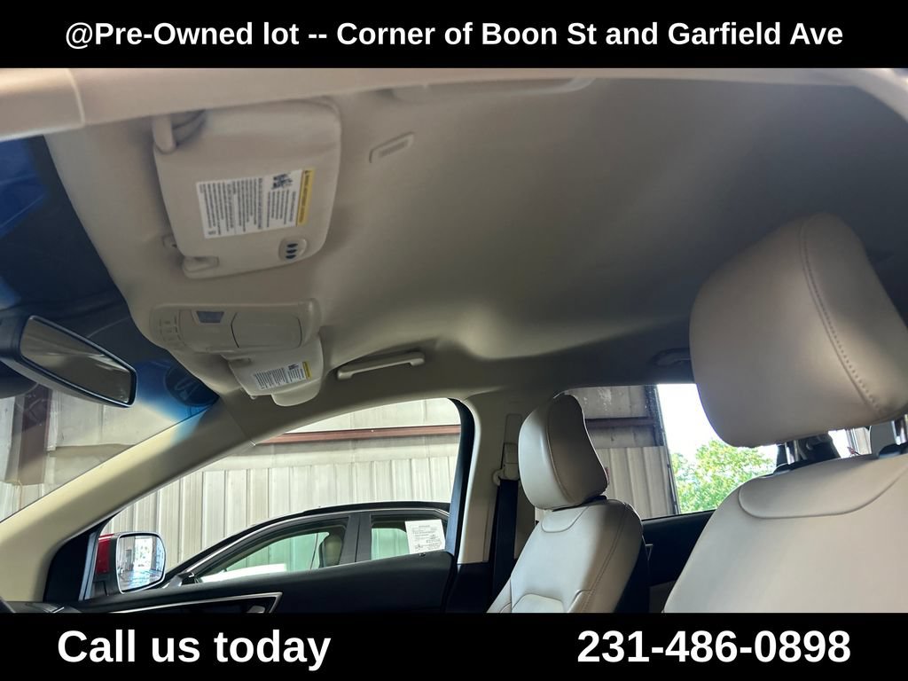 Used 2020 Ford Edge SEL w/ Convenience Package AWD/4WD image 13