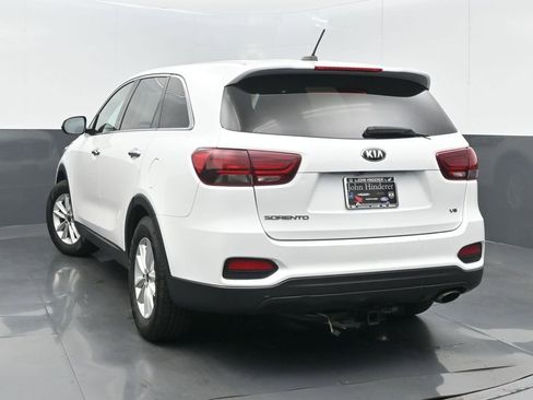 Used 2019 Kia Sorento LX FWD image 6