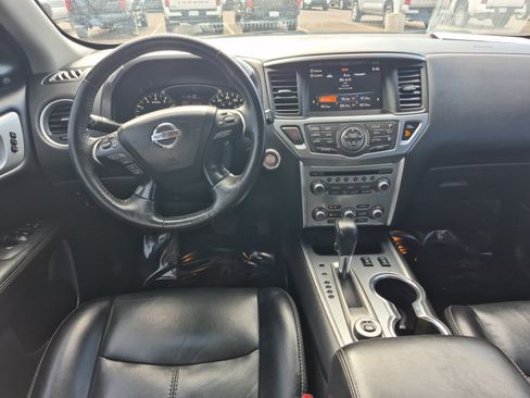 Used 2018 Nissan Pathfinder SL AWD/4WD image 19