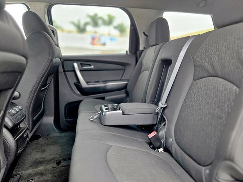 Used 2012 GMC Acadia SLE FWD image 31