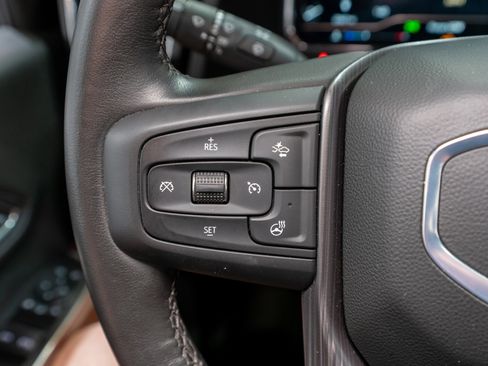 Used 2025 GMC Sierra 2500 Denali Ultimate image 33