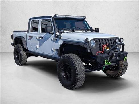 Used 2021 Jeep Gladiator Sport image 3