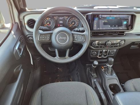 Used 2025 Jeep Wrangler Sport S image 4
