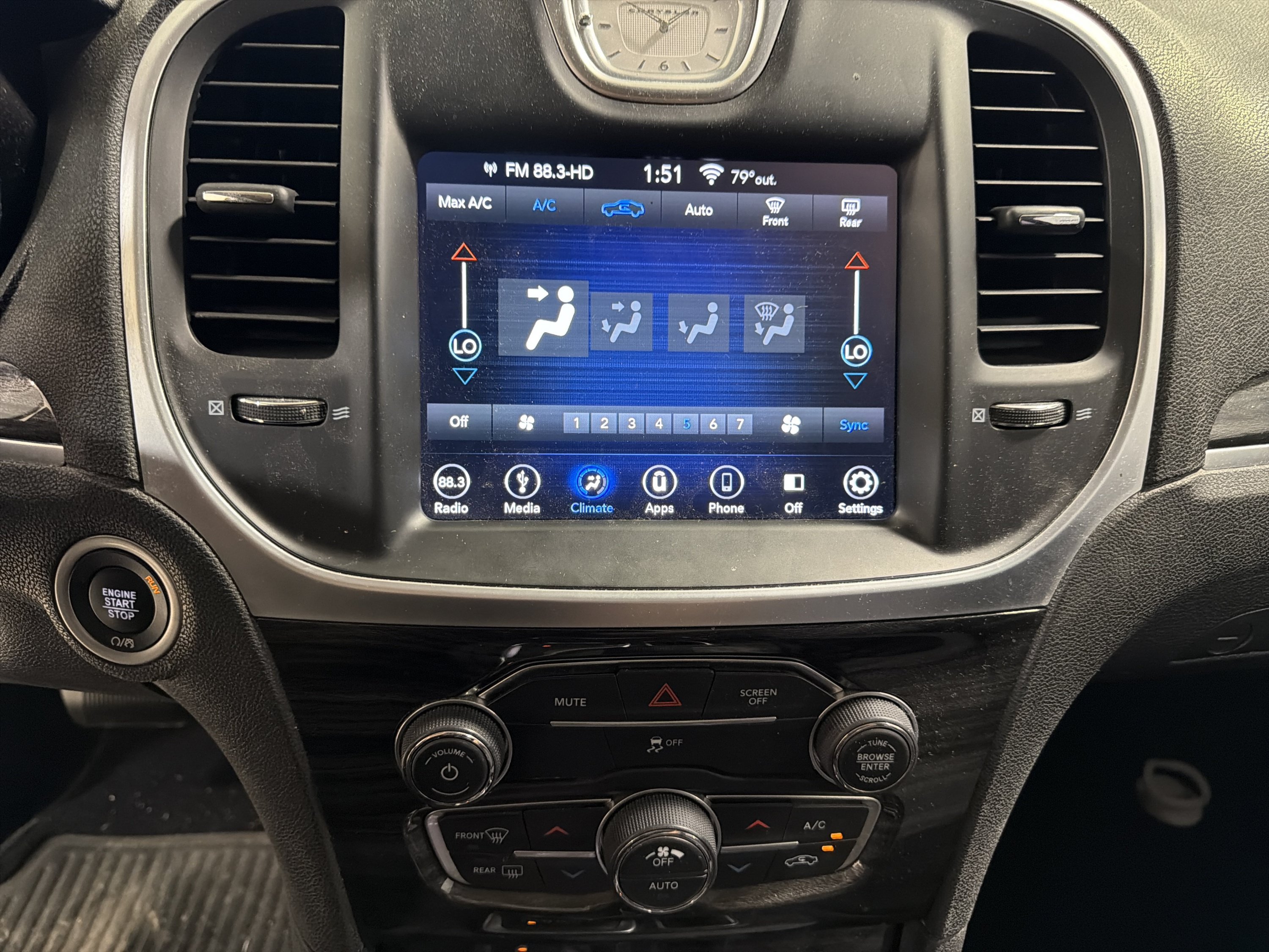 Used 2019 Chrysler 300 Touring w/ Sport Appearance Package RWD image 19