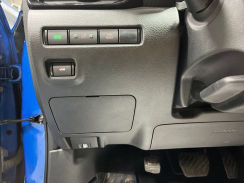 Used 2022 Nissan Sentra SV w/ SV Premium Package FWD image 15