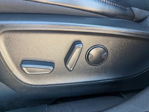 Used 2023 Ford Escape ST-Line w/ Equipment Group 301A FWD image 23