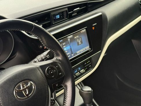 Used 2018 Toyota Corolla iM image 22