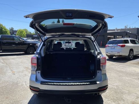 Used 2017 Subaru Forester 2.5i Touring w/ Popular Package #2 AWD/4WD image 29