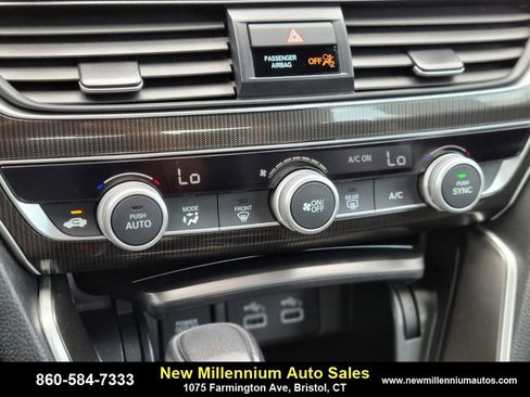 Used 2022 Honda Accord Sport image 22