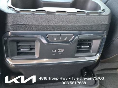 Used 2024 Chevrolet Silverado 1500 High Country w/ High Country Premium Package AWD/4WD image 26