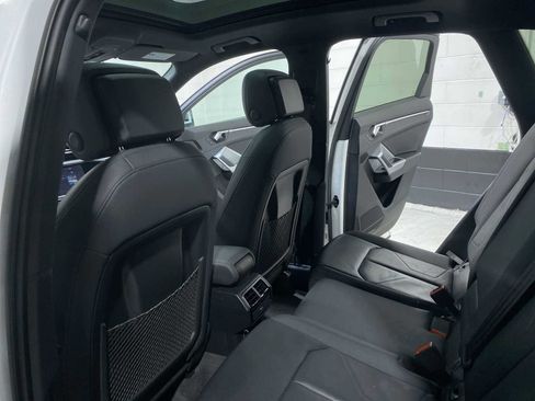 Used 2019 Audi Q3 2.0T Premium AWD/4WD image 12