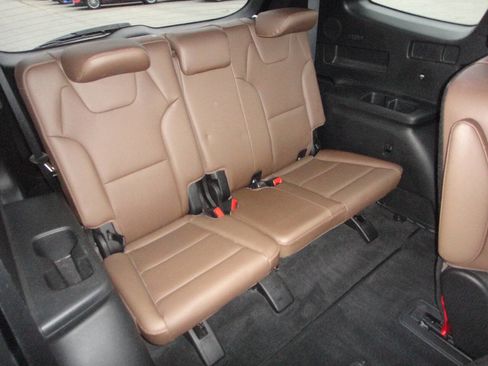 Used 2020 Kia Telluride SX w/ SX Prestige Package image 17