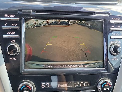 Used 2022 Nissan Murano S image 10