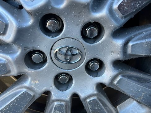 Used 2015 Toyota Sienna Limited image 35