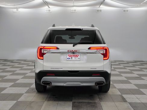 Used 2023 GMC Acadia SLT w/ Preferred Package AWD/4WD image 10