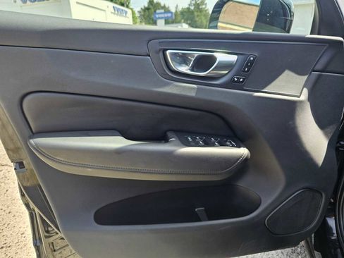 Used 2023 Volvo XC60 B5 Plus w/ Climate Package AWD/4WD image 24