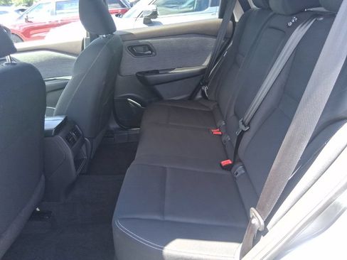 Used 2023 Nissan Rogue S FWD image 14