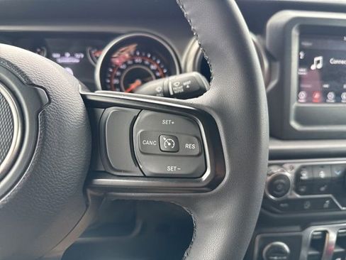 Used 2023 Jeep Wrangler Sport AWD/4WD image 18