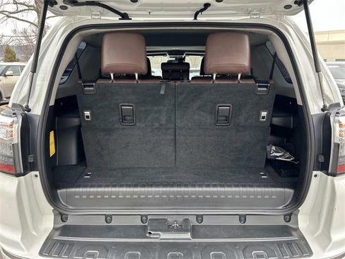 Used 2022 Toyota 4Runner Limited image 13