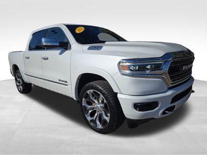 Used 2022 RAM 1500 Limited w/ Body-Colour Bumper Group