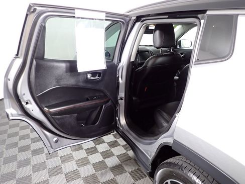 Used 2019 Jeep Compass Trailhawk image 27